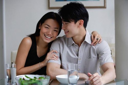 Hạnh phúc nhân đôi khi chồng giúp vợ giảm cân