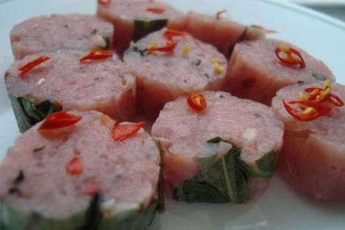 Làm nem chua chống ngán ăn Tết