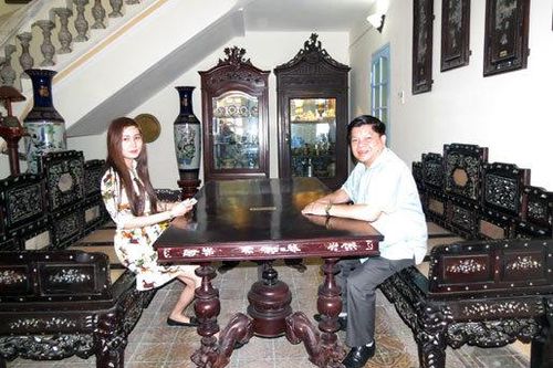 Đồ cổ tại nhà nhân vật 'ăn chơi bậc nhất Nam Kỳ'