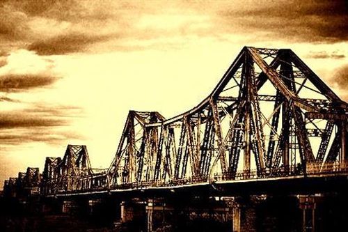 Thủ tướng sẽ cân nhắc để giữ cảnh quan cầu Long Biên