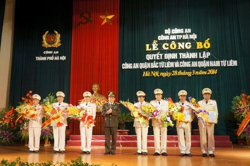 Ngày 1-4-2014: Công an hai quận Bắc và Nam Từ Liêm chính thức hoạt động