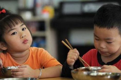 Con biếng ăn tôi từng quá suy sụp