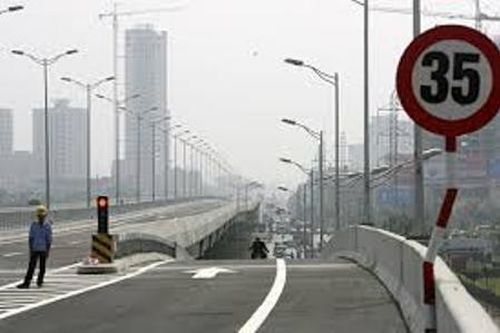'Khai tử' xong biển báo hạn chế tốc độ dưới 40km/h