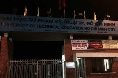 Bàng hoàng nam sinh nhảy lầu trường đại học tự tử