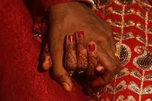 Bố cắt cổ con gái và con rể vì tự ý kết hôn tại Pakistan