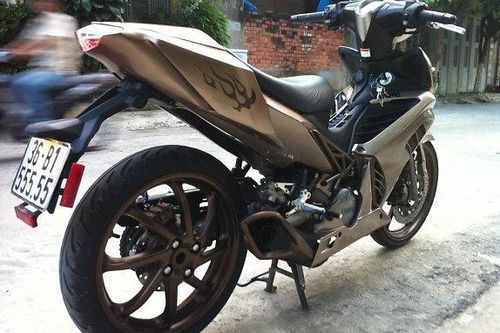 'Chim ưng sa mạc' Yamaha Exciter biển ngũ quý 5