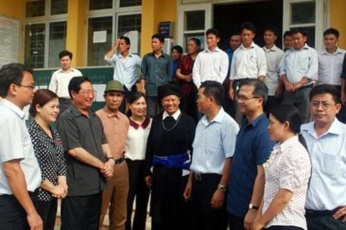 Bộ trưởng, Chủ nhiệm Ủy ban Dân tộc Giàng Seo Phử tiếp xúc cử tri huyện Bắc Hà