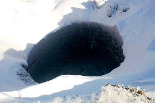 Xuất hiện thêm hố tử thần khổng lồ ở Siberia
