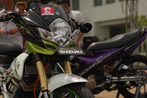 Bộ đôi Suzuki Raider 'nổi bần bật' của dân chơi Sài Gòn