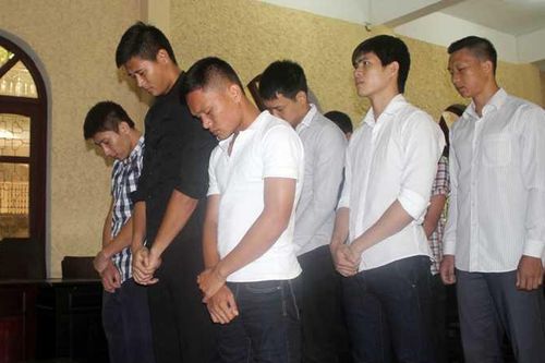 Clip: Toàn cảnh phiên tòa xử cầu thủ V.Ninh Bình bán độ