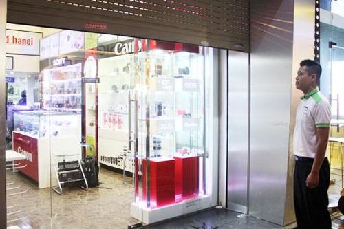 Cửa cuốn đẹp nhưng thiếu an toàn
