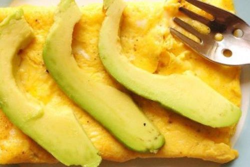 11 món ngon từ trái bơ cực tốt cho bé