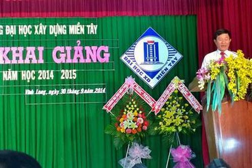 Đại học Xây dựng Miền Tây khai giảng năm học mới 2014-2015