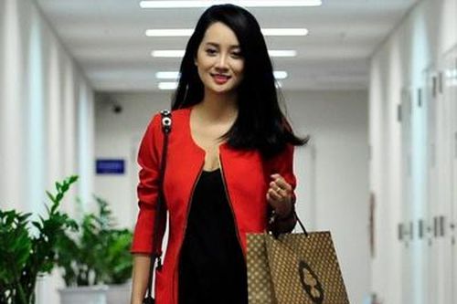 Quỳnh Chi - MC xinh đẹp của 'Nhịp đập 360 độ thể thao'