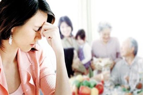 Bị nhà chồng ghét vì không chịu về quê ăn Tết