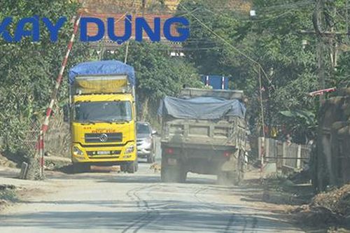 Nhiều biểu hiện 'bất thường' tại Trạm cân xe quá tải, quá khổ Sơn Động