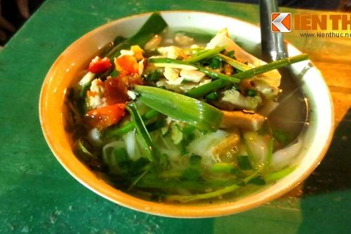 Bí mật của quán phở 20 năm tuổi giá rẻ nhất HN
