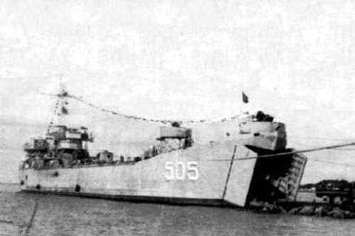 Hải chiến Trường Sa 1988: Pháo đài thép trấn giữ Cô Lin