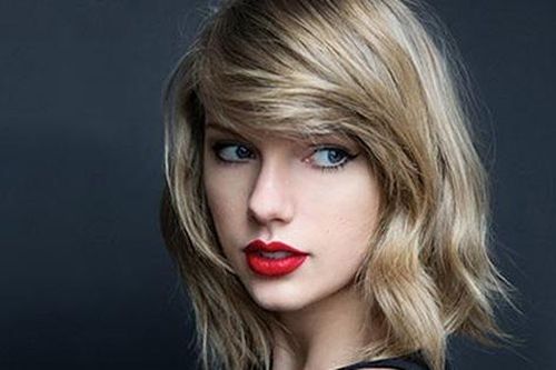 Taylor Swift cay đắng mua lại tên miền trang web khiêu dâm có gắn tên mình