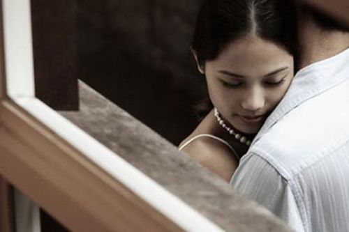 Có chồng nhưng khó sống thiếu người tình 'sở khanh'