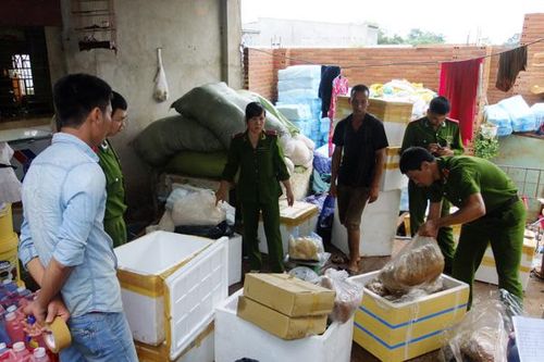Đắk Lắk: Phát hiện nhiều loại thực phẩm không có nguồn gốc