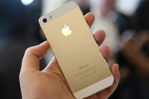 iPhone 5, 5S xách tay đột ngột tăng giá do khan hàng ở VN