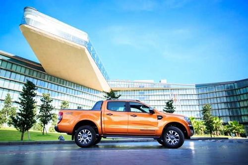 Công nghệ phát hiện sai làn đường, rung vô lăng trên Ford Ranger mới