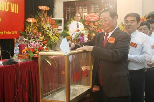 Xây dựng Đảng bộ Ủy ban Dân tộc vững mạnh