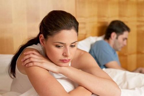 Lạm dụng 'thuốc' hồi xuân: Không phải cứ uống là đẹp