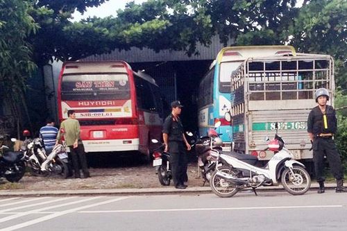 Tòa giảm án cho bà lão 72 tuổi buôn hàng cấm
