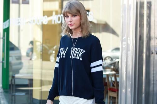 BST áo len giao mùa thấy là mê của Taylor Swift