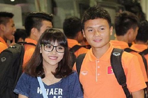 Chuyện tình tuổi teen của tiền vệ U19 Việt Nam