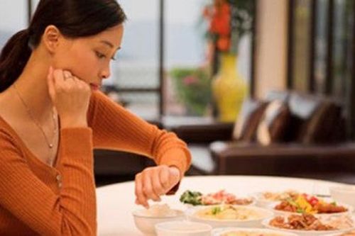 Thói quen xấu không nên lặp lại sau mỗi bữa ăn
