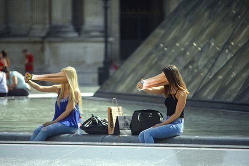 Thú vị về những bức ảnh điện thoại 'lấy cắp' linh hồn con người