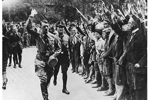 Ảnh độc: Hành trình trở thành trùm phát xít của Hitler