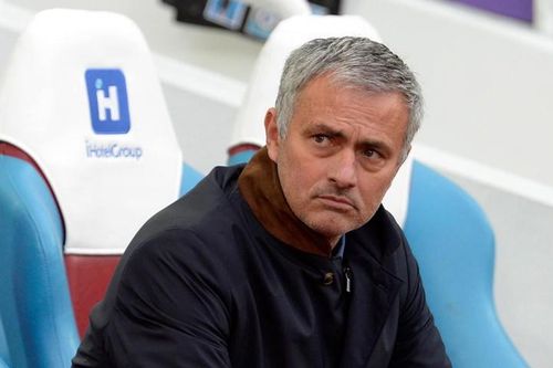 Mourinho sốt ruột ngóng 'ghế nóng' M.U?