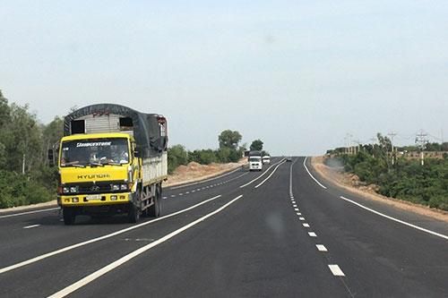 Bổ sung dự án đầu tư, mở rộng quốc lộ 1