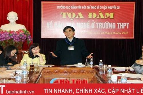 Tăng cường đào tạo nghề, hướng nghiệp cho học sinh THPT