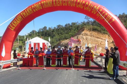 Lâm Đồng: Khánh thành 4 cây cầu tại huyện nghèo nhất tỉnh