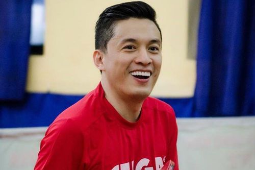 Lam Trường muốn thành VĐV bóng bàn chuyên nghiệp?