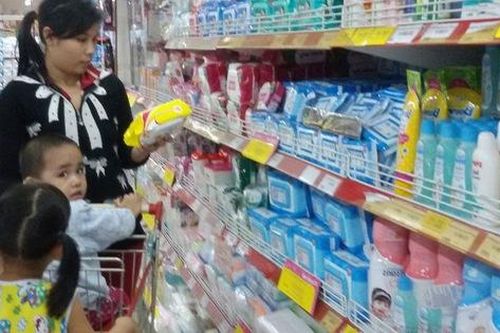 Nhiều khách hàng nghi ngại với chất lượng phấn rôm Johnson Baby