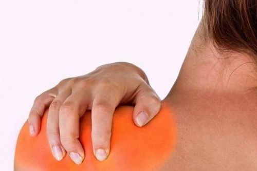 Cách đơn giản phòng trị đau vai gáy