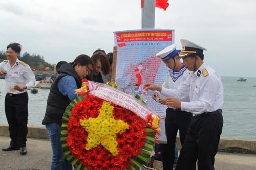 Chiến sĩ Gạc Ma: 'Các anh ra đi khi còn trẻ quá…'