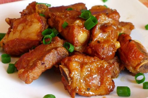Cách làm sườn non rim mặn ngon ngất ngây
