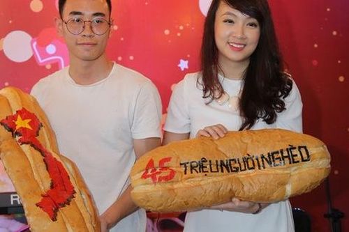Quán quân Vua đầu bếp Minh Nhật bán bánh mì 'Chị Dậu'