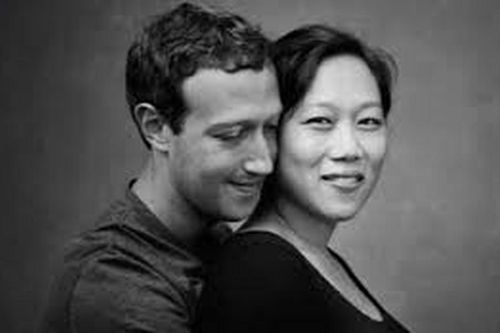 'Chuyện tình Harvard' của ông chủ Facebook