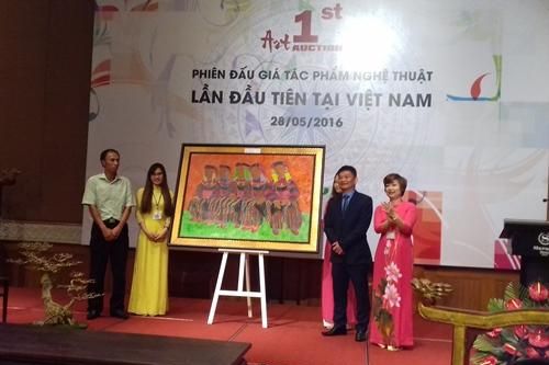 Hơn 6,5 tỷ đồng cho phiên đấu giá tác phẩm nghệ thuật đầu tiên