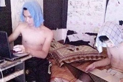 Những chiêu chống nắng có một không hai ở Hà Nội