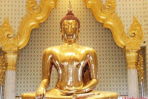 Tượng Phật bằng vàng nguyên khối nặng 5,5 tấn ở Thái Lan