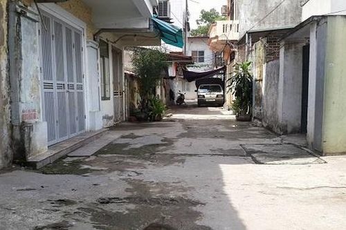 Hà Nội: Truy bắt nhóm côn đồ đâm chết người trong đêm